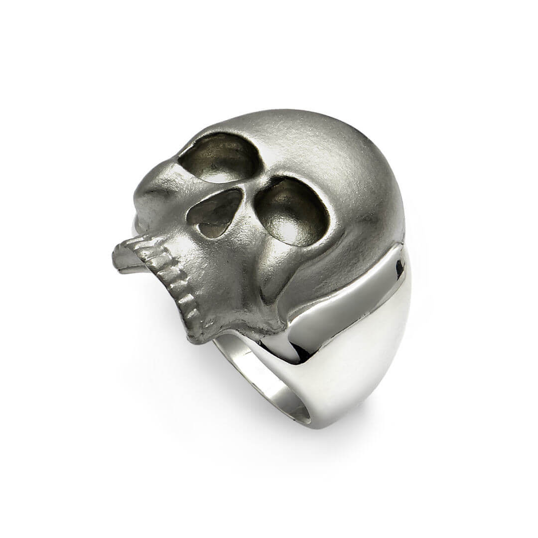 Men's silver skull ring